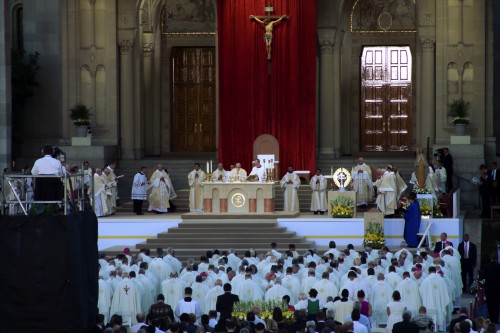 Pope Francis delivers the Mass at the Basilica of the National Shrine Wednesday before an estimated 25,000 people. 