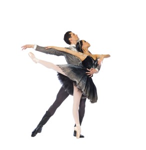 Dylan Gutierrez and Jeraldine Mendoza (Cheryl Mann/Joffrey Ballet)