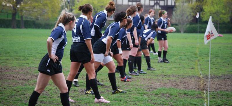 DePaul women’s rugby club lines up to kick-off. The team is winless, but are “scrappy” and improving, club president Cara Goad said. (Photo courtesy of DePaul womens rugby club)
