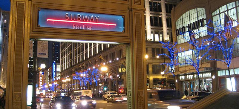 An entrance to the Red Line at Monroe Street in the Loop. Those who use the Red Line and Blue Line subways will soon have the benefit of 4G coverage as part of a $32.5 million plan. (Photo courtesy of JDeeringDavis | Flickr)