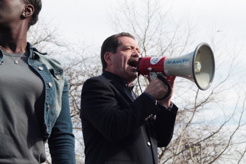 A coalition of groups including the Service Employees International Union protested Wednesday for a higher minimum wage. (Megan Deppen / The DePaulia)