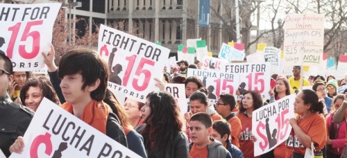 Former mayoral candidate Jesus ‘Chuy’ Garcia (pictured below) joined demonstrators on the campus of the University of Illinois at Chicago Wednesday fighting for a $15 minimum wage. The Chicago City Council passed a gradual increase last year to $13 an hour and this issue has been relevant in the nationwide debate over income inequality. (Megan Deppen / The DePaulia)