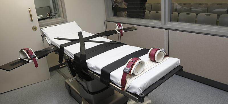 A gurney in the the execution chamber at the Oklahoma State Penitentiary. (AP Photo/Sue Ogrocki, File)