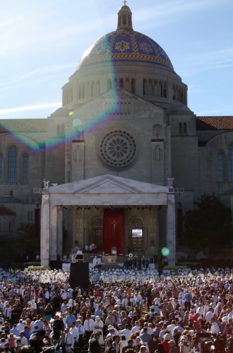 The altar is ornately decorated at the Basilica of the National Shrine for the Pope's evening mass Wednesday. 