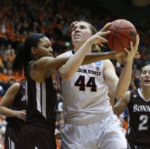 St. Bonaventure's Gabby Richmond, left, fouls Oregon State's Ruth Hamblin in the second half of a second round women's college basketball game in the NCAA Tournament in Corvallis, Ore., on Sunday March 20, 2016. Oregon State won 69-40. (AP Photo/Timothy J. Gonzalez)