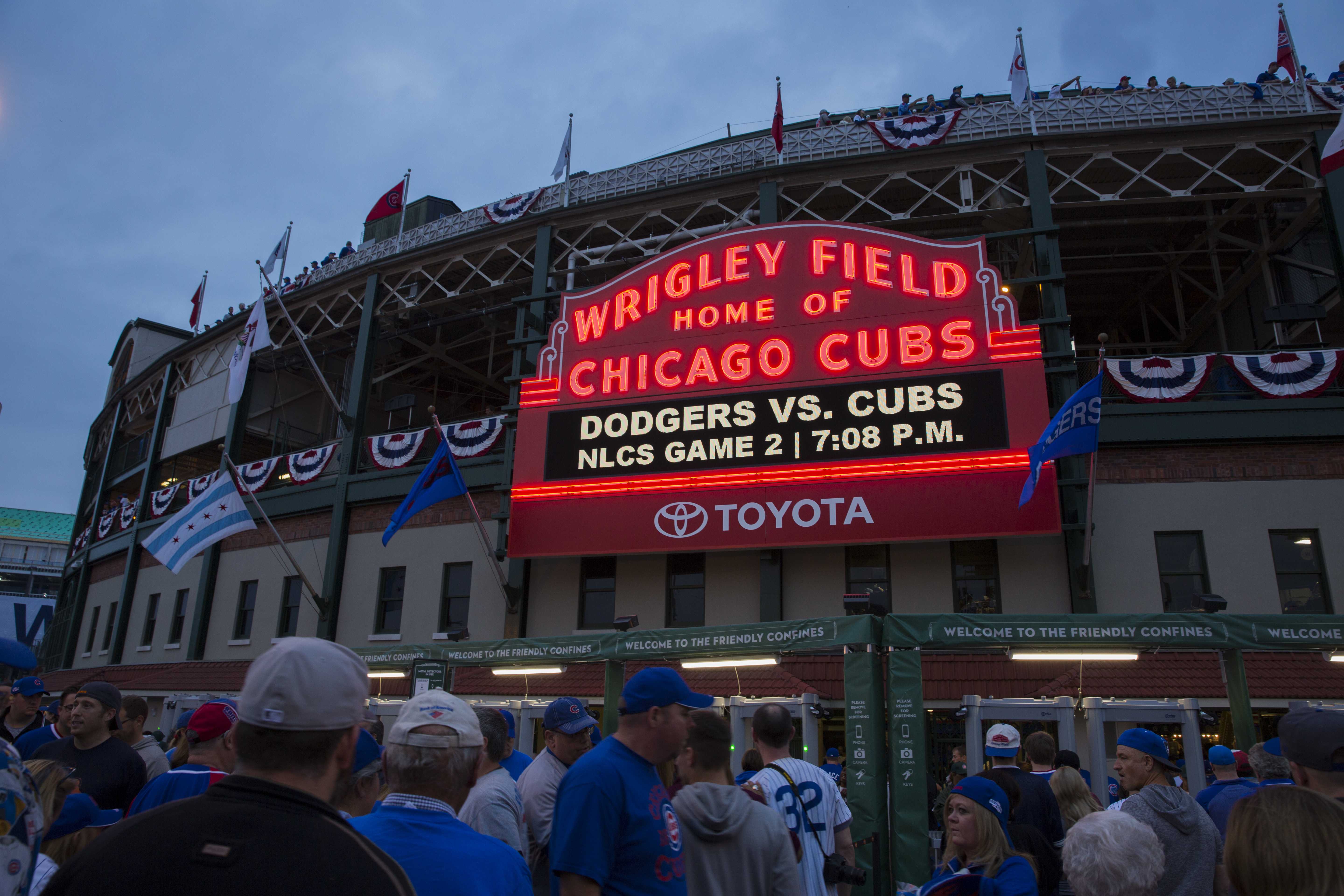 The Cubs played the Los Angeles Dodgers Oct. 16 in game two of the National League Championship Series (NLCS). (Geoff Stellfox | The DePaulia)