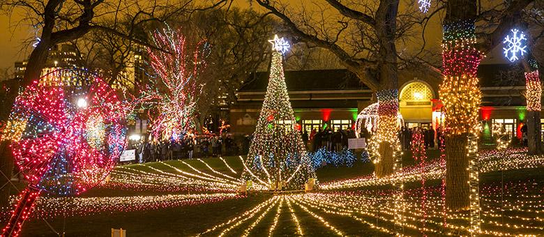 12/20/15 8:43:30 PM -- Chicago, IL, USA

Lincoln Park Zoo Lights


© Todd Rosenberg Photography 2015