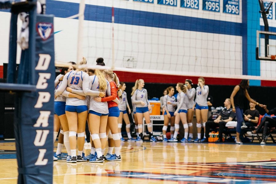 DePaul+cans+women%E2%80%99s+volleyball+coaching+staff