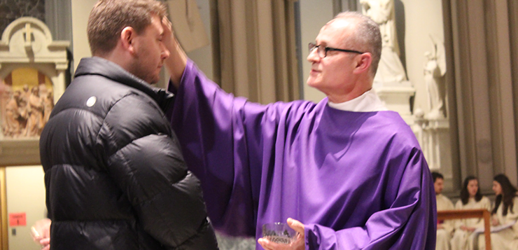 DePaul hosts Spanish Mass, a first for Ash Wednesday