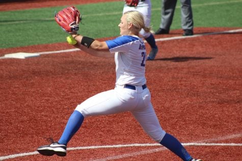 DePaul softball splits doubleheader with Seton Hall for home opener