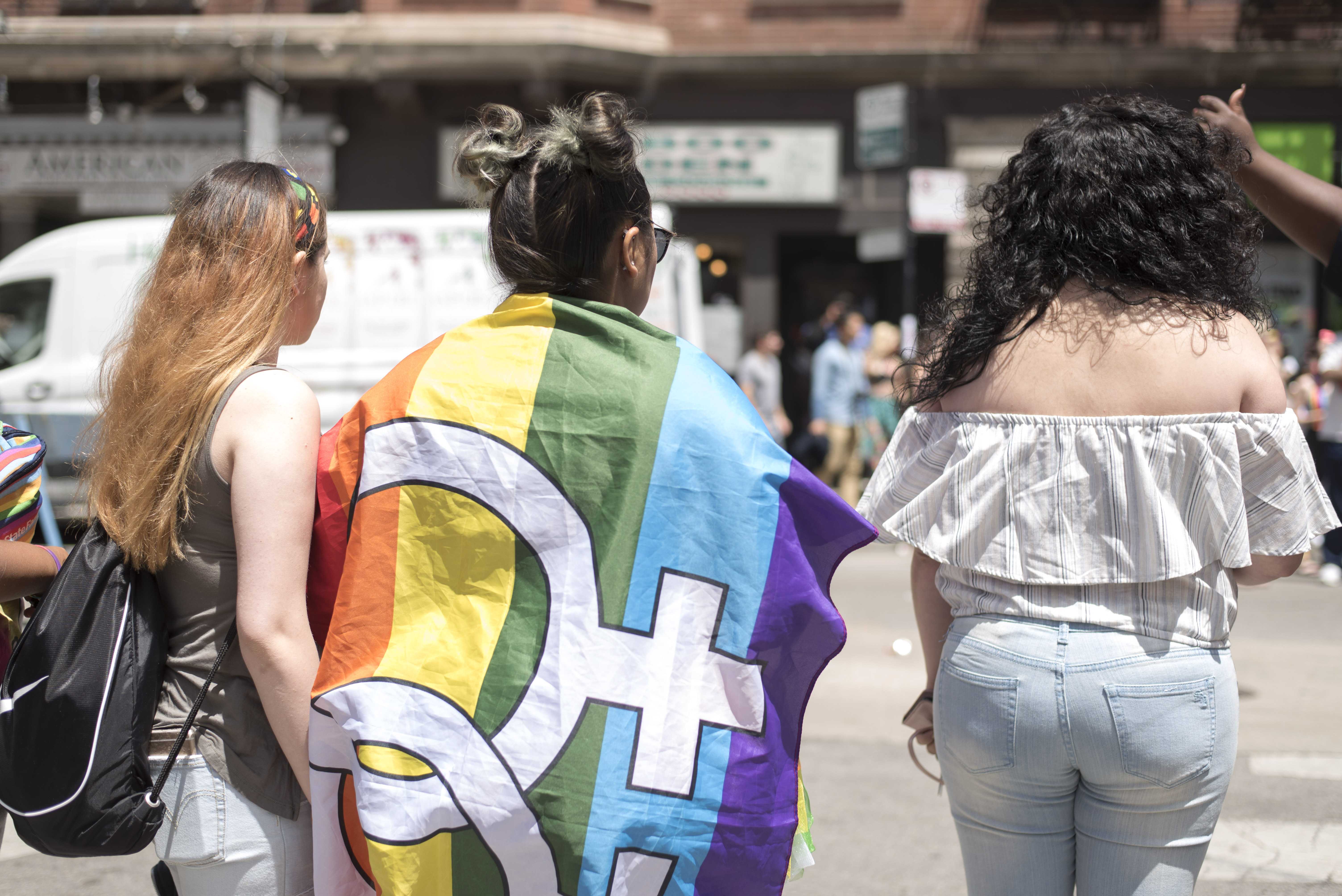 Highlights From Chicagos 48th Annual Pride Parade Photos The Depaulia 1209