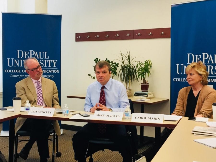 Congressman+Quigley+talks+about+all+things+journalism+with+DePaul%E2%80%99s+Advanced+Reporting+students.%0A%28Brian+Pearlman+%7C+The+DePaulia%29