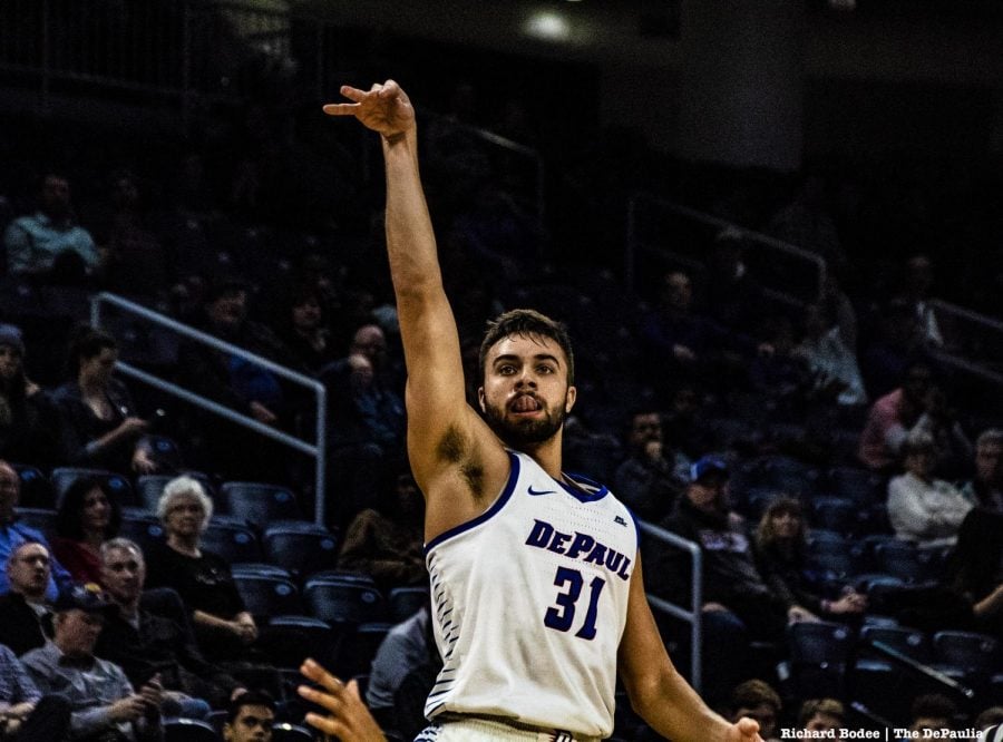 Blue Demons star Max Strus tied a DePaul Blue Demon record with eight 3-point field goals Friday night against UIC. Richard Bodee I The DePaulia 