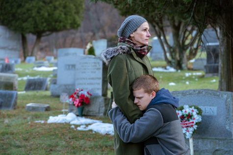 Peter Hedges creates poignant family portrait in ‘Ben is Back’