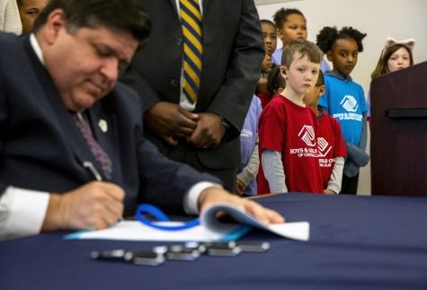 Pritzker signs bill banning tobacco sales to Illinois minors