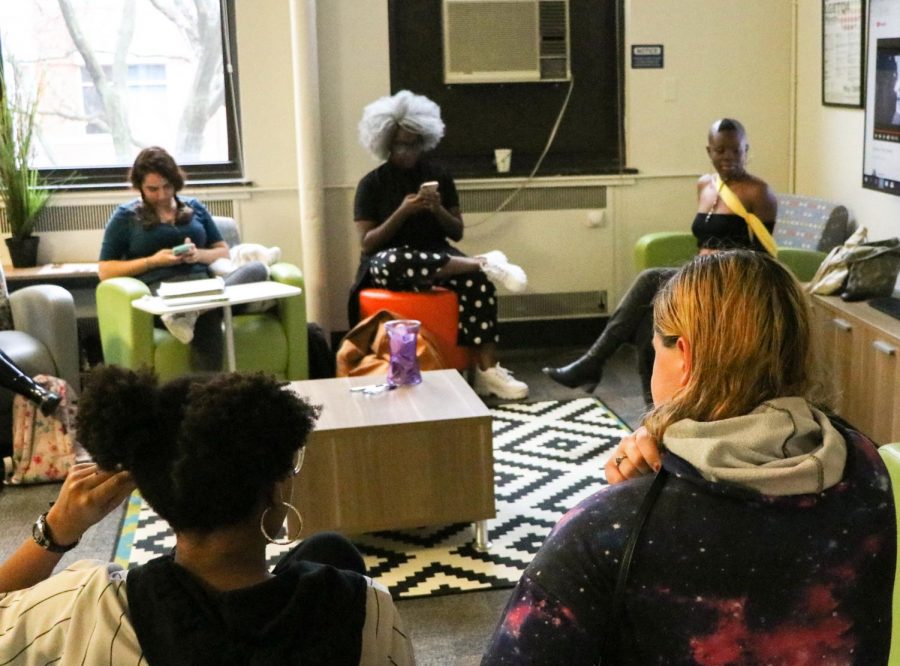  International sex educator Coriama Couture leads a discussion about BDSM, Polyamory, Queerness, Blackness and more on Thursday at the LGBTQIA+ resource center. Mairead Kahn | The DePaulia