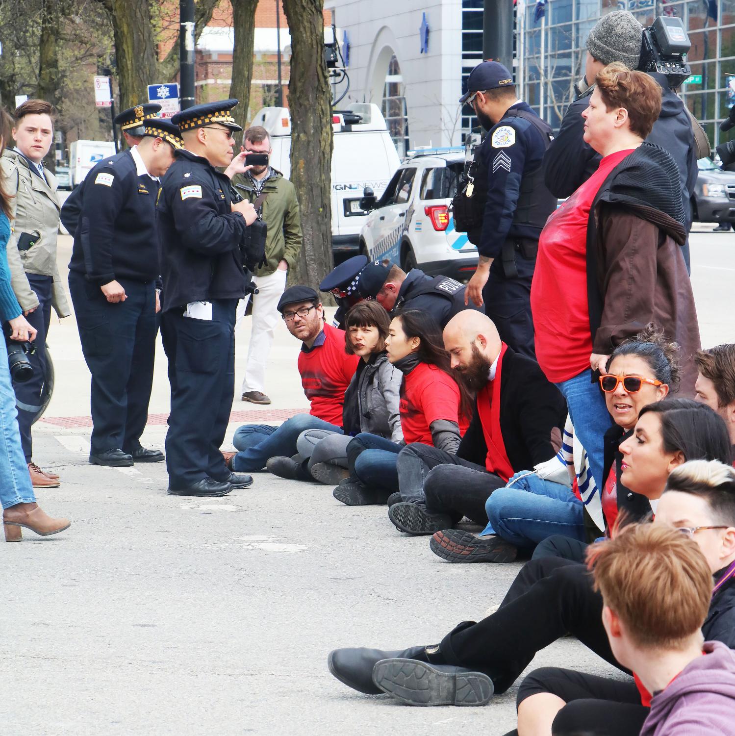 Protest+against+CPD+union+in+Near+West+Side+ends+in+12+arrests