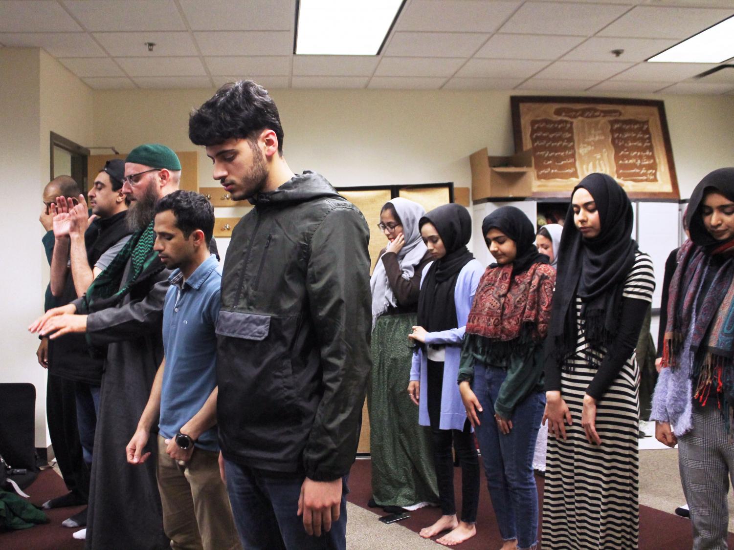 Students+break+fast+and+learn+about+Ramadan+at+Interfaith+Iftar