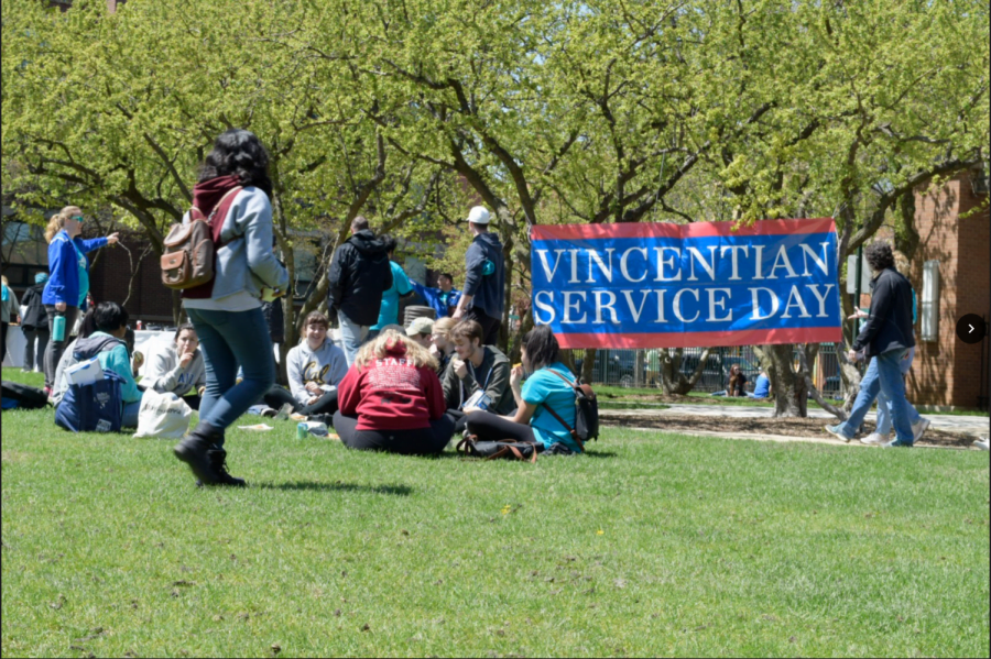 DePaul students gather on the quad for the 21st annual Vincentian Service Day.