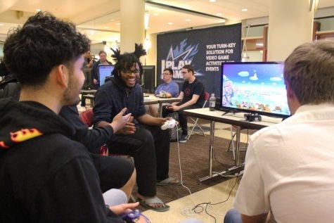 Esports party embraces online gaming at DePaul
