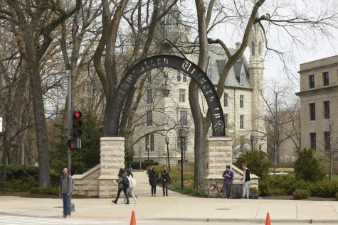 Northwestern paper’s apology sparks journalism debate