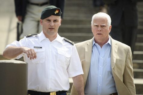 Trump pardons soldiers accused of war crimes
