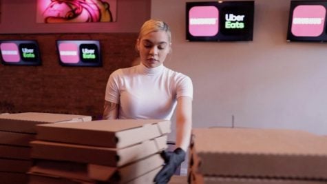 Restaurante de dueños latinos provee alimentos a trabajadores de primeros auxilios: ‘Estamos todos juntos en esto’