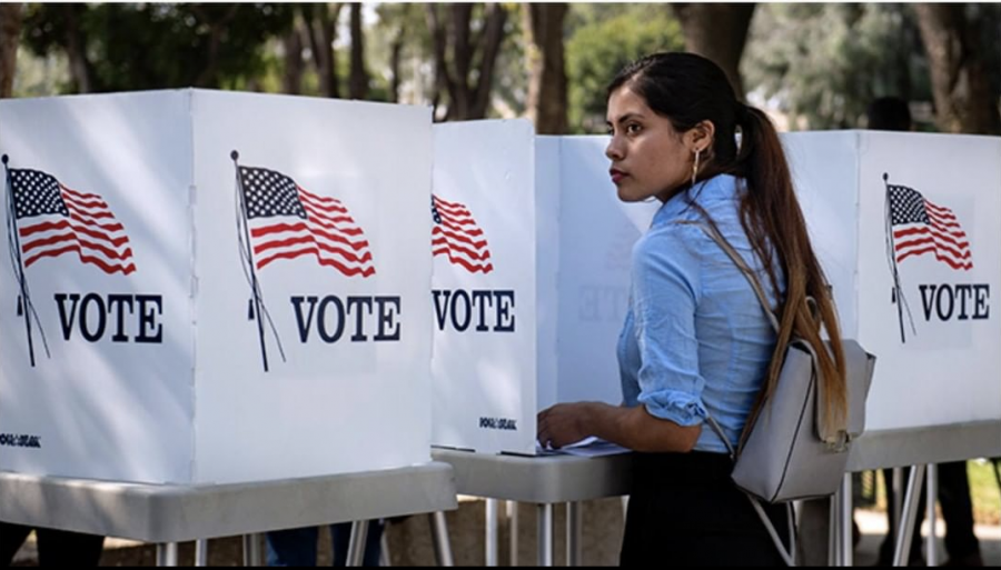 OPINIÓN: El voto latino puede ser la clave para mejorar el país después del virus