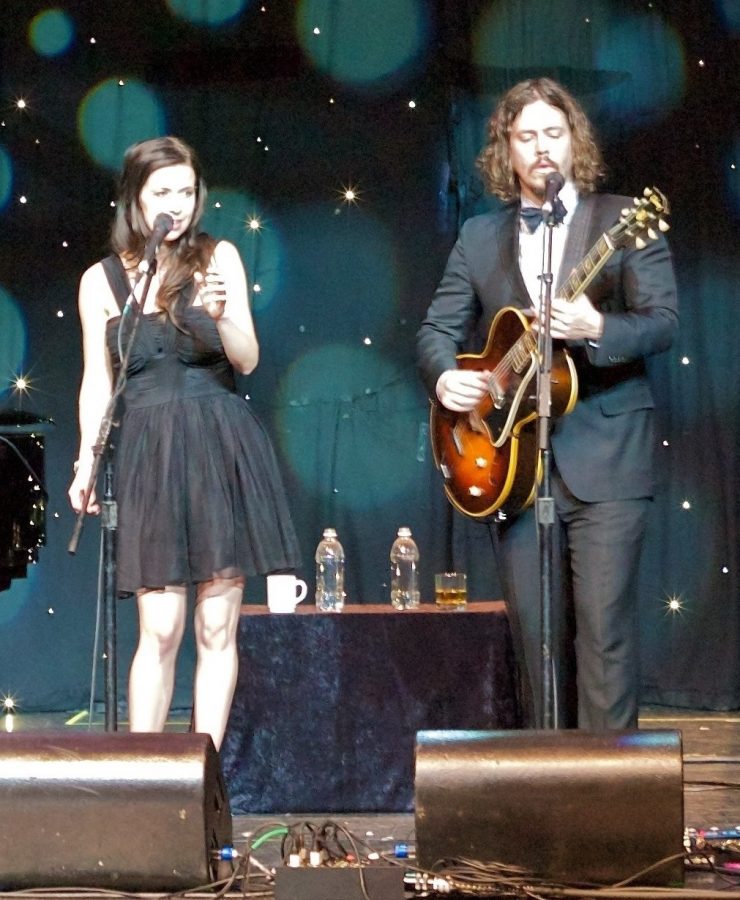 The Civil Wars performing in 2012.