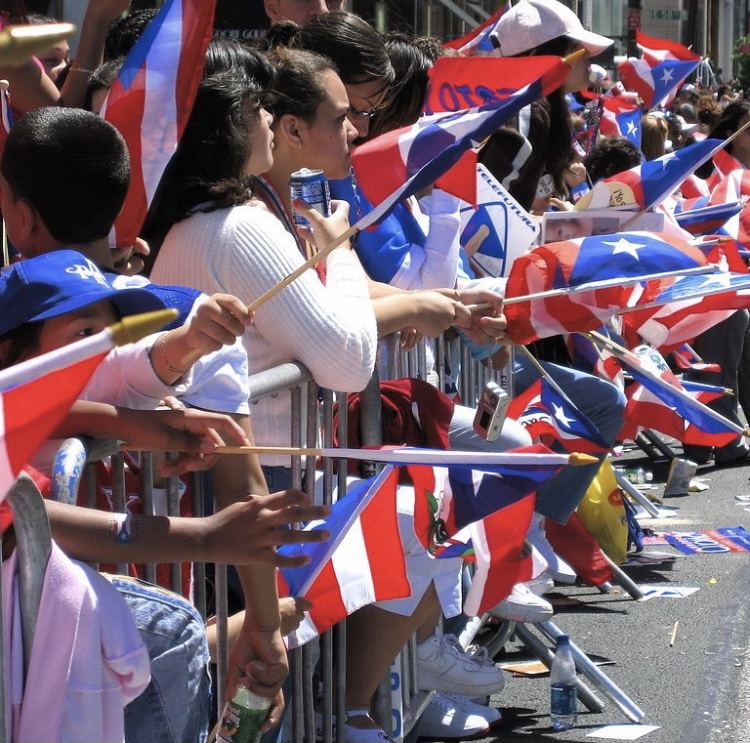El Puerto Rico Statehood Admission Act introducido por el Congreso considera Puerto Rico como un estado. 
