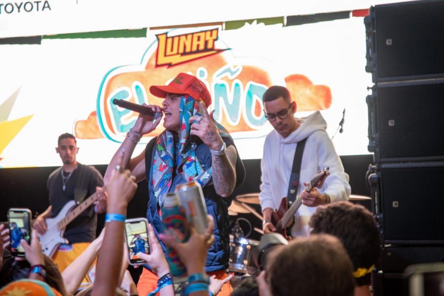 El rapero y cantante puertorriqueño Lunay en el Toyota Music Den.