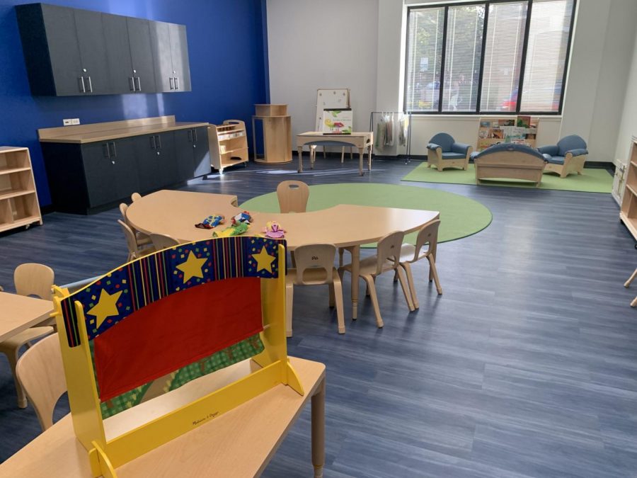 La sala de terapia grupal para los niños en la clínica de terapia del habla y el lenguaje en la Universidad DePaul.