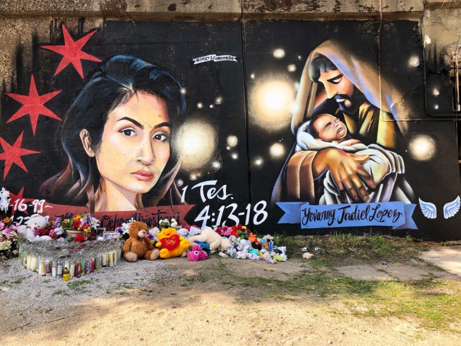 Artista Milton Coronado conmemoró a Marlen Ochoa Lopez, una joven madre asesinada en Chicago, con un mural en Pilsen.
