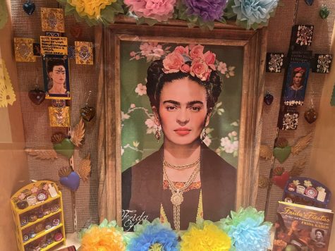 El 9 de abril de 2022, el Museo Pilsen de Arte Mexicano tuvo un alter para Frida Kahlo cerca de su exposición fotográfica.