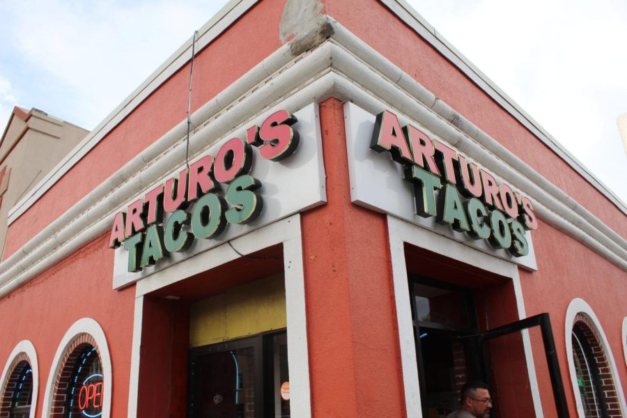 Arturo's Tacos es un restaurante mexicano en Bucktown. 