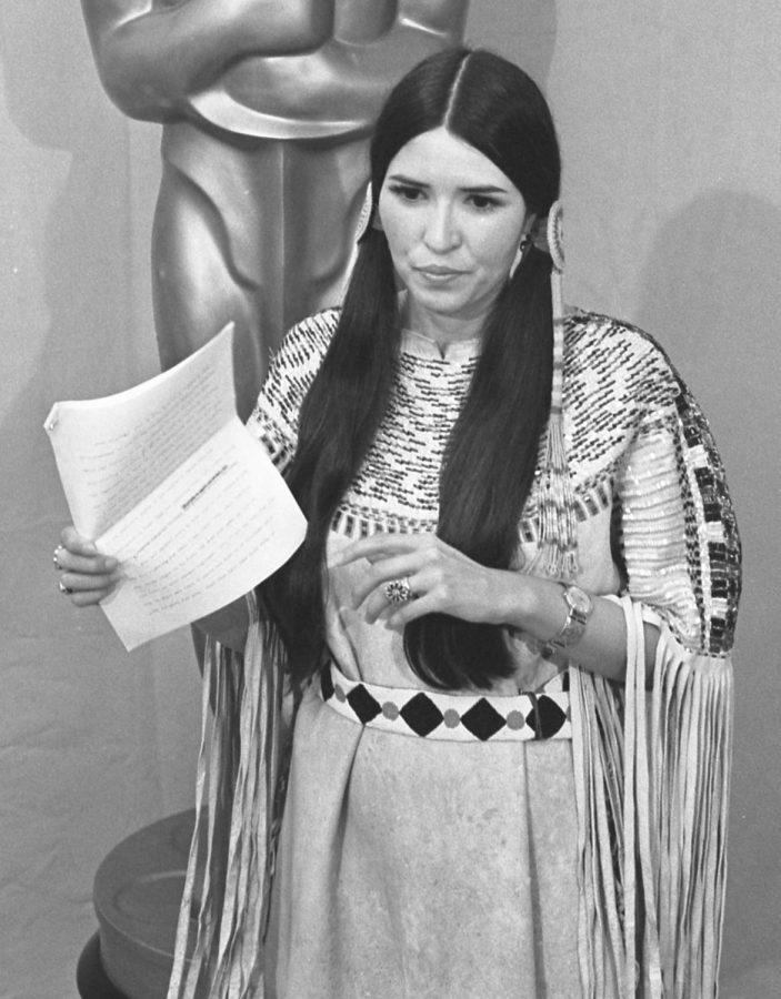 Sacheen+Littlefeather+at+the+Oscars+in+1973.