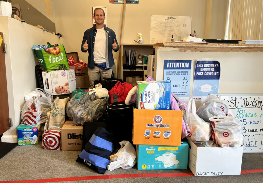Timmy Knudsen, the 43 Ward Alderman hosts donation drive for newly arrived migrants.