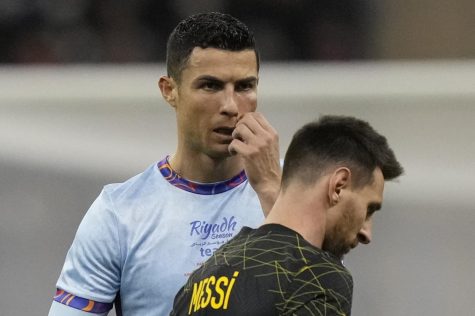 Cristiano Ronaldo y Messi compartieron la cancha por última vez en el partido entre PSG y el equipo combinado de Al-Nassr y Al-Hilal.
