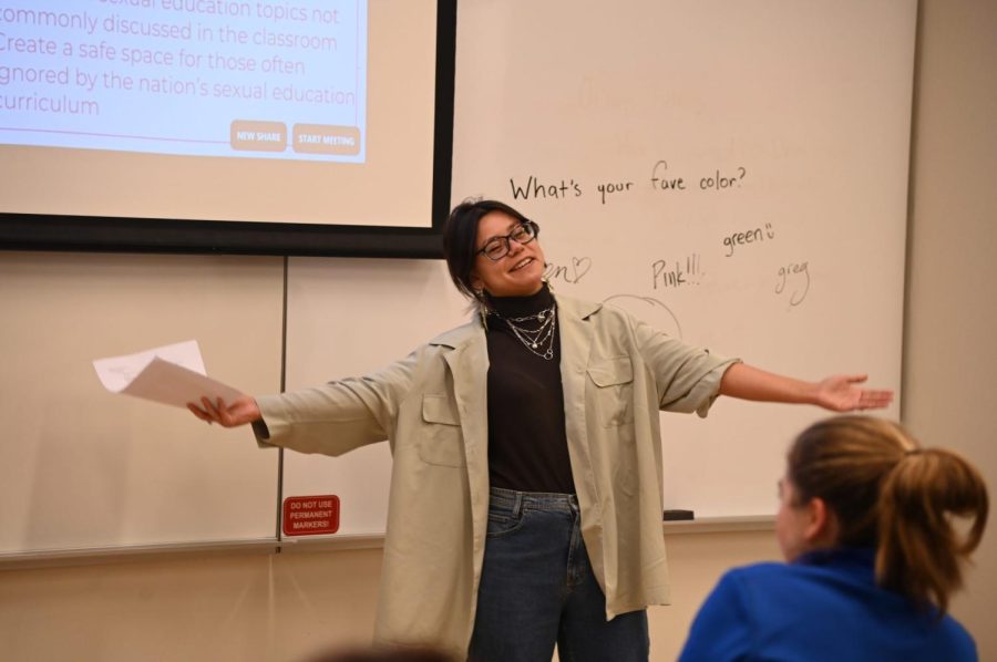 Sophomore Maya Roman, a member of Planned Parenthood Generation Action at DePaul, speaks to the students in attendance at the Pillow Talk event.