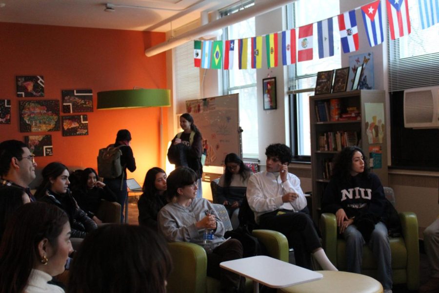 Shouts of support echoed inside the Latinx Cultural Center as roughly 25 Latine students sat in a circle introducing themselves during MESAs first general body meeting on Jan 12.
