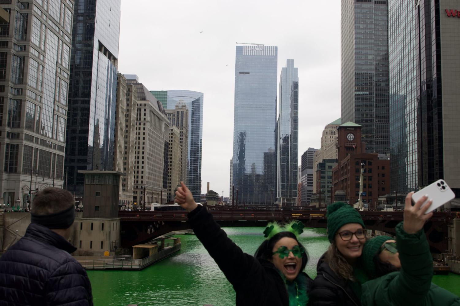 GALLERY%3A+Going+Green+-+St.+Patricks+Day+in+Chicago