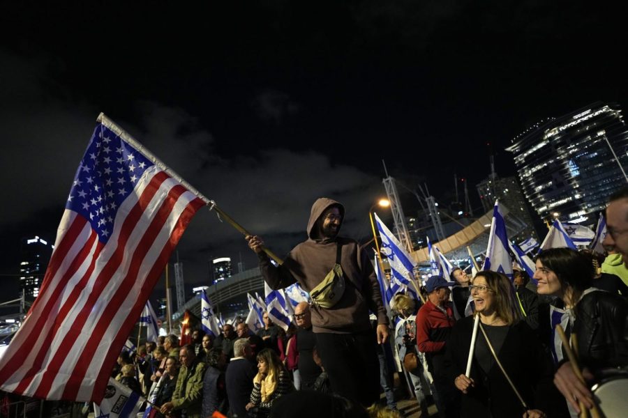 Protesters+gathered+in+Tel+Aviv%2C+Israel+to+protest+the+Israeli+government%E2%80%99s+judicial+overhaul.