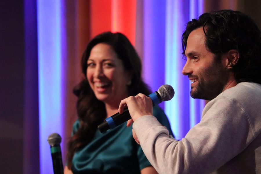 Penn+Badgley+and+Dr.+Nura+Mowzoon+meet+with+DePaul+students+at+an+event+hosted+by+Mission+and+Ministry+on+Tuesday%2C+March+28.