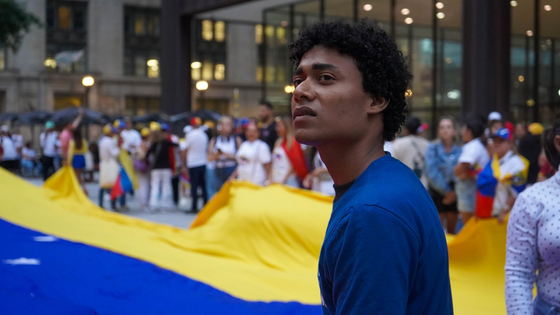 Venezuelans in Chicago protest the country's election results at Daley Plaza (Photo Gallery)