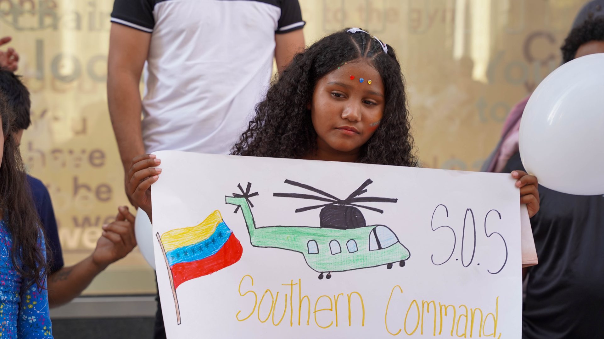 Venezuelans in Chicago gather to protest in 'Plaza las Americas' in downtown Chicago (Photo Gallery)